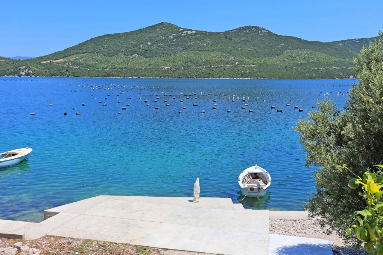 Apartments By The Sea Zuronja, Peljesac - 13202 Putniković Kültér fotó